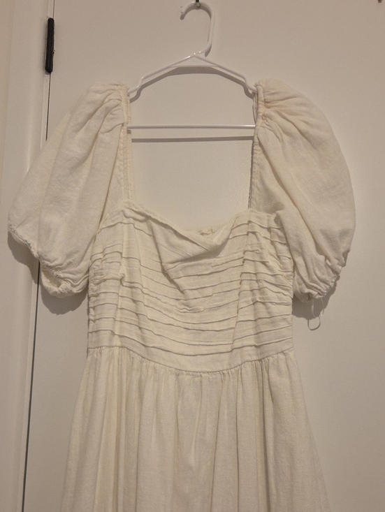 Abercrombie & Fitch Dresses & Skirts - Abercrombie & Fitch Cream Puff-Sleeve Mini Dress